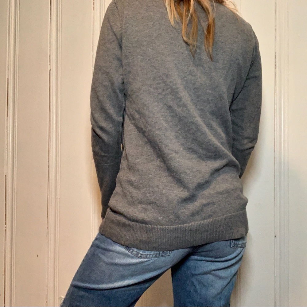 🤍GUESS Button-up Cardigan🤍 - Picture 4 of 6